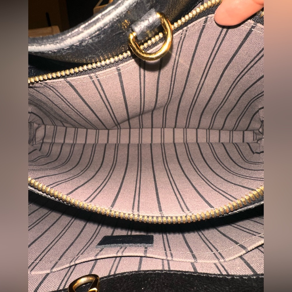 Black Louis Vuitton Montaigne MM Monogram Empriente - Picture 9 of 17